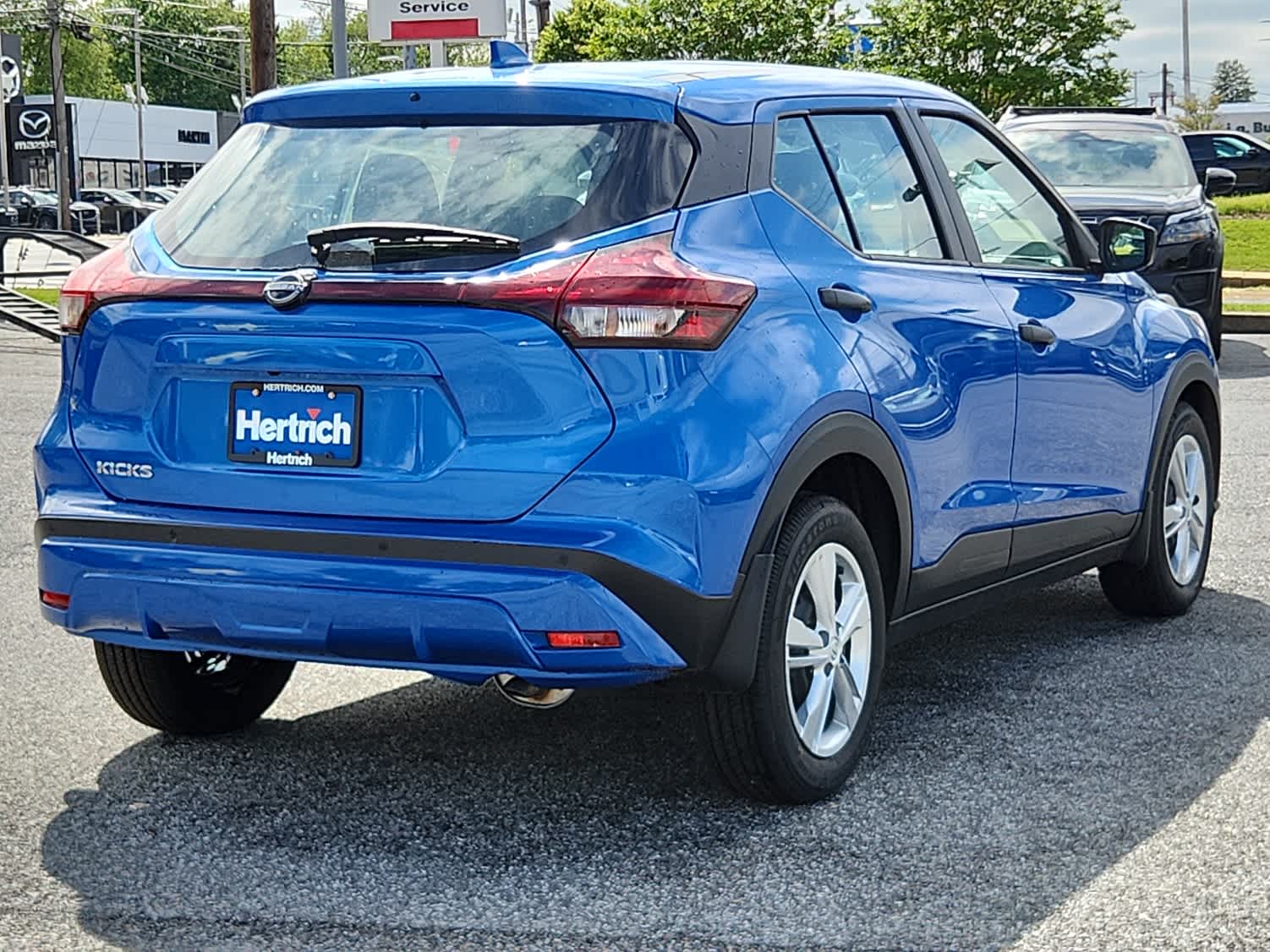 2025 Nissan Kicks Play S photo 3