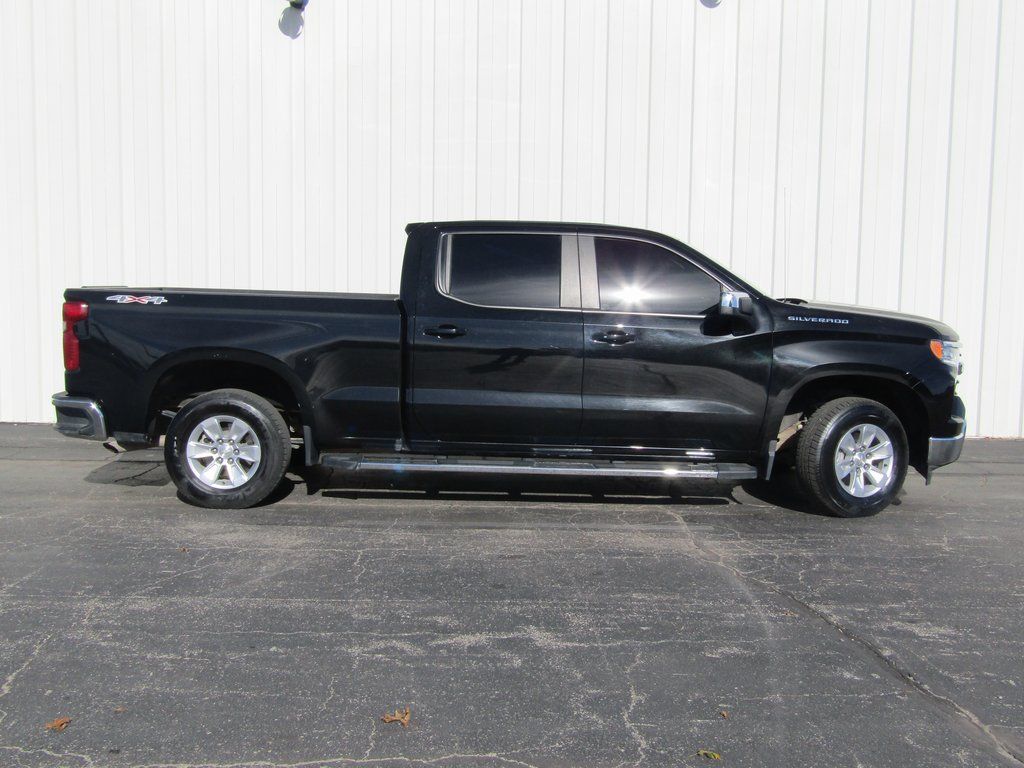 Used 2024 Chevrolet Silverado 1500 LT with VIN 1GCPDDEK5RZ209733 for sale in Kansas City