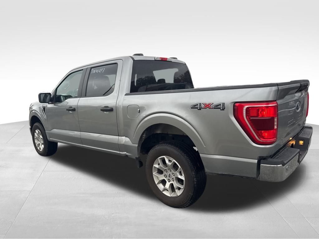 2023 Ford F-150 XLT photo 3
