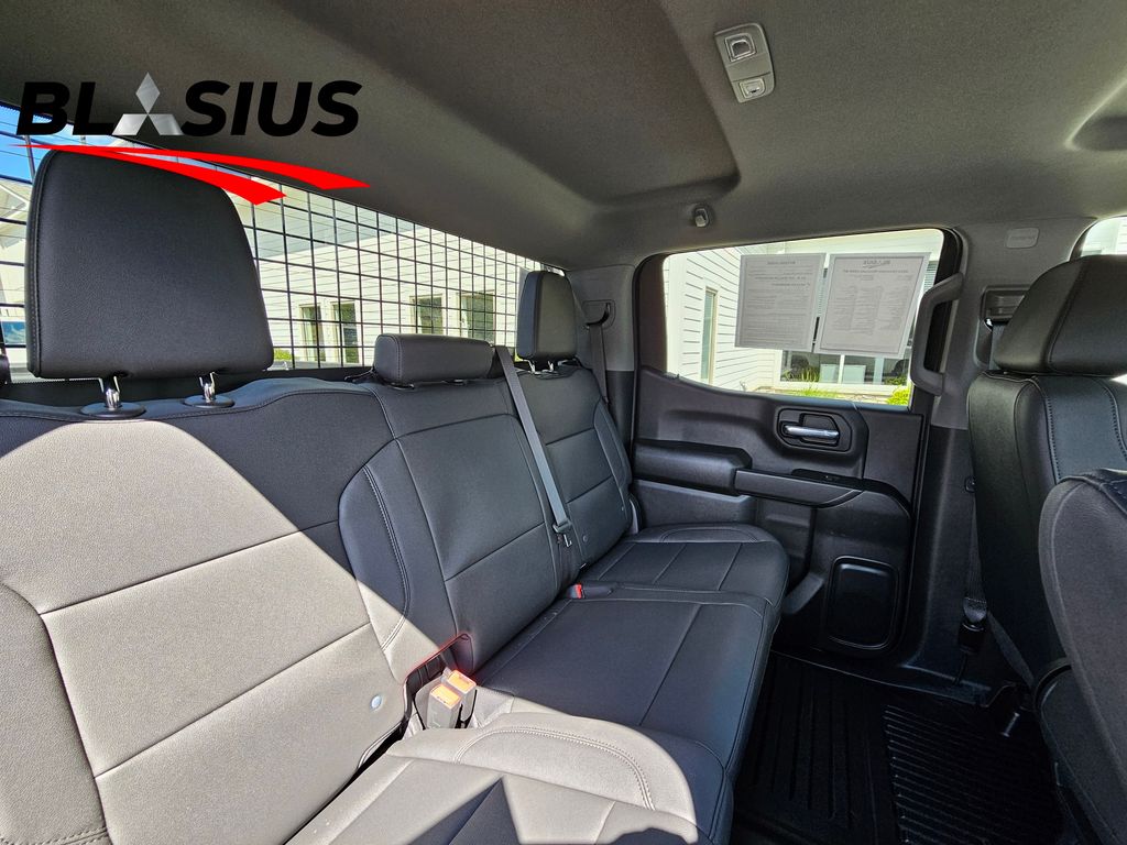 2023 Chevrolet Silverado 1500 photo 16