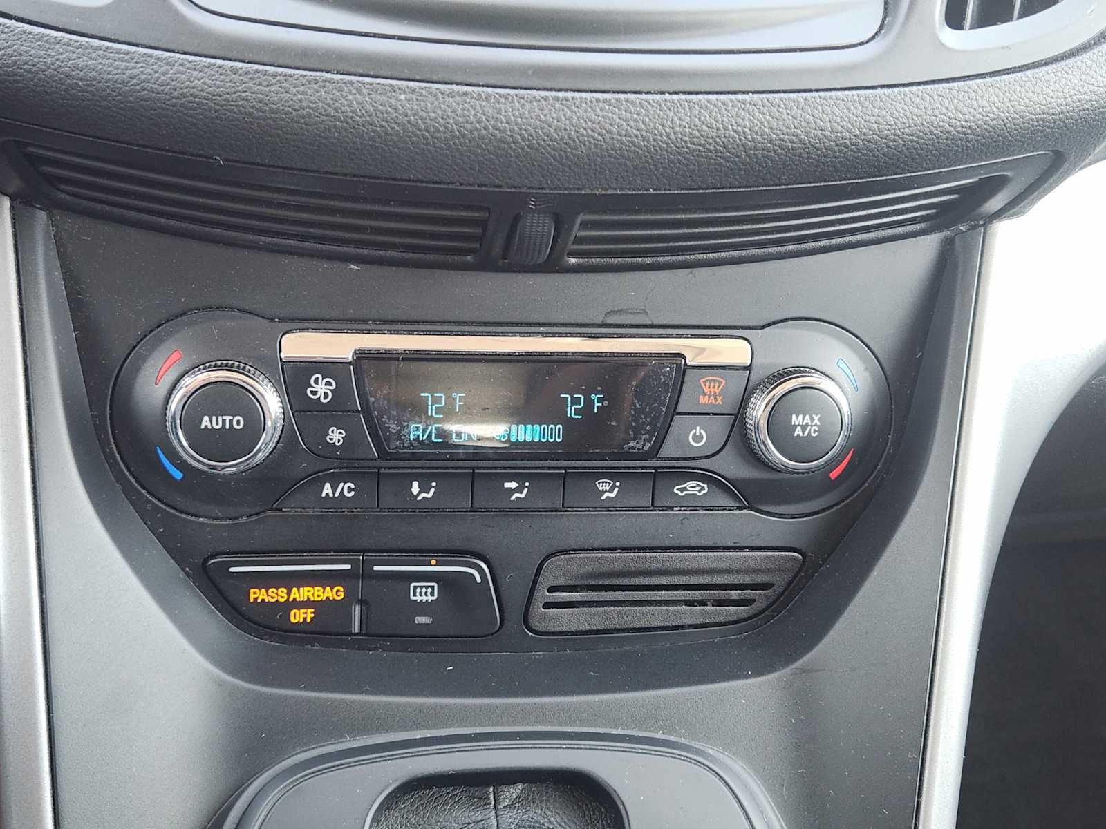 2016 Ford Escape SE photo 17