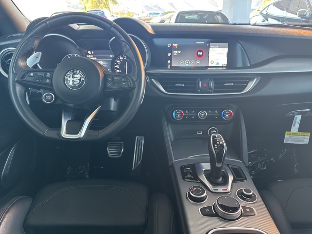 2022 Alfa Romeo Stelvio Ti Sport photo 12