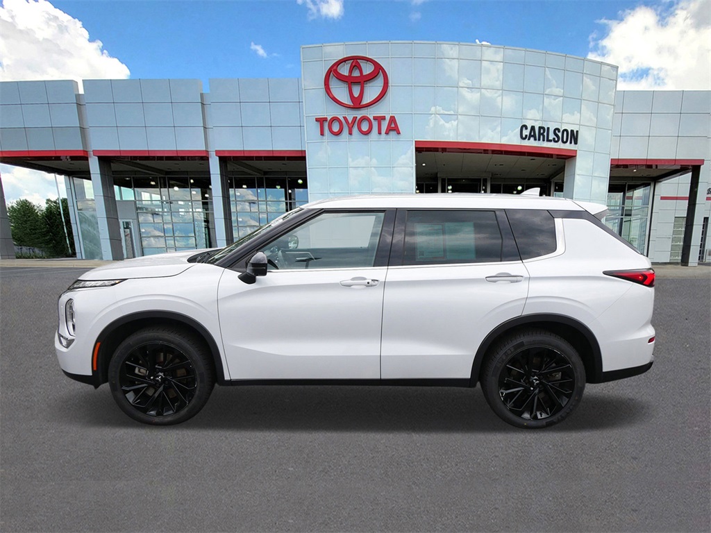 2023 Mitsubishi Outlander Ralliart SE Black Edition photo 6