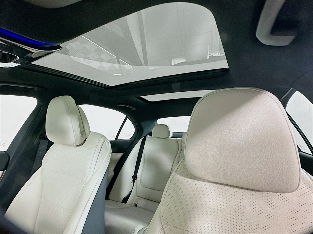 2025 Mercedes Benz C 300 4MATIC photo 21
