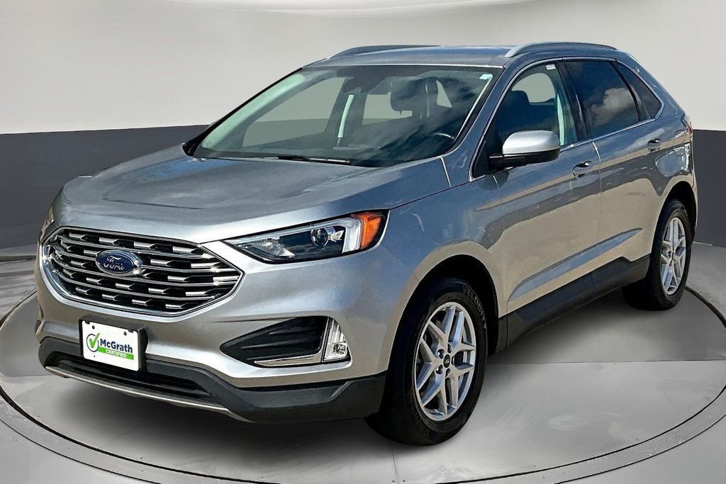2022 Ford Edge SEL photo 3