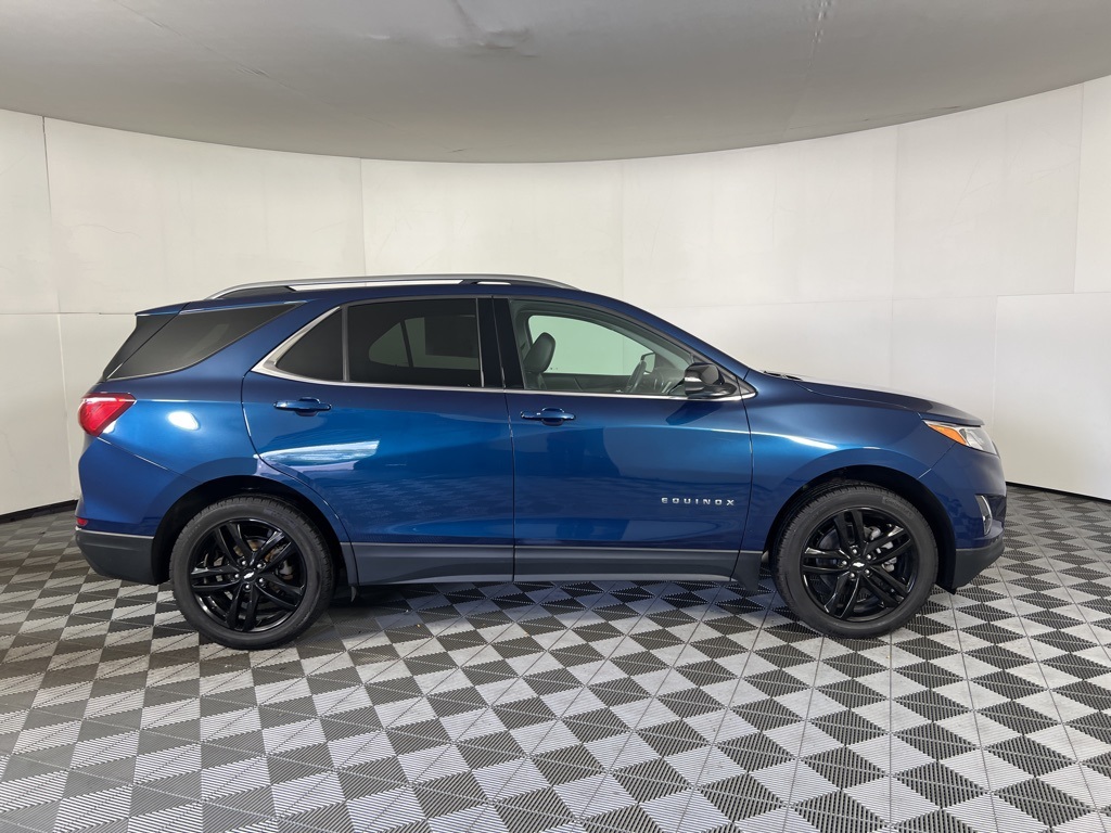 2020 Chevrolet Equinox LT photo 13