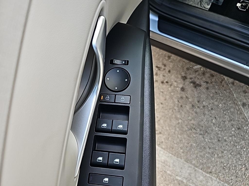 2025 Hyundai Tucson SEL Convenience photo 11