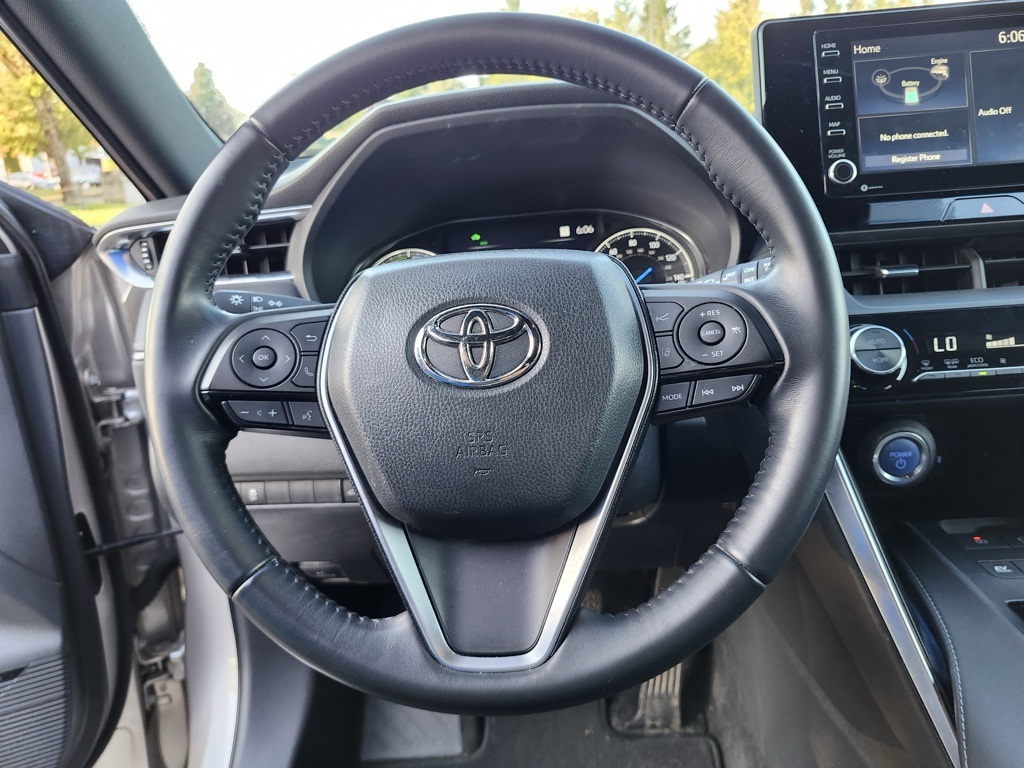 2022 Toyota Venza XLE photo 11