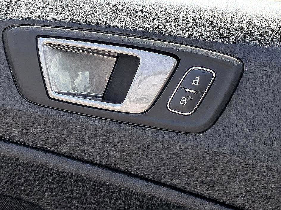 2022 Ford EcoSport SE photo 12