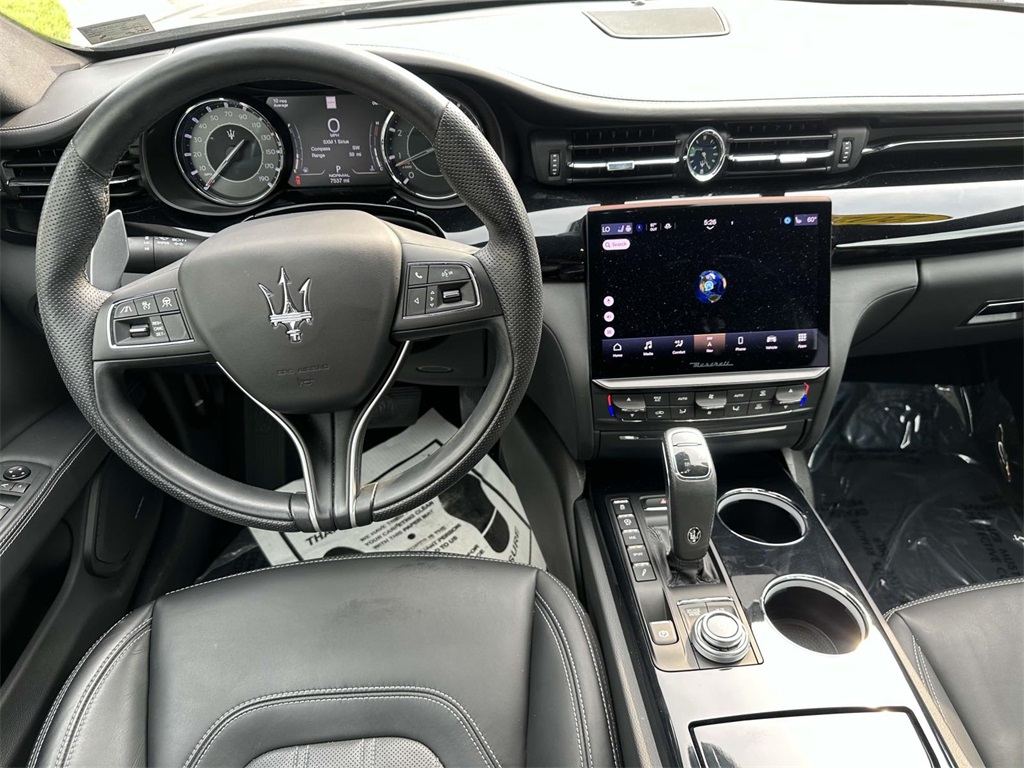 2022 Maserati Quattroporte Modena photo 2