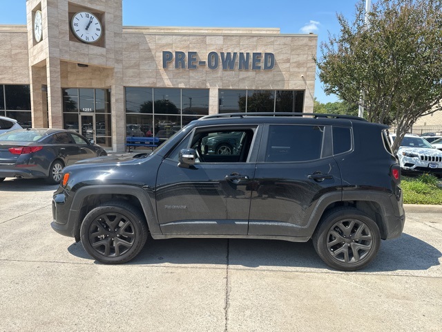 2022 Jeep Renegade Altitude photo 2