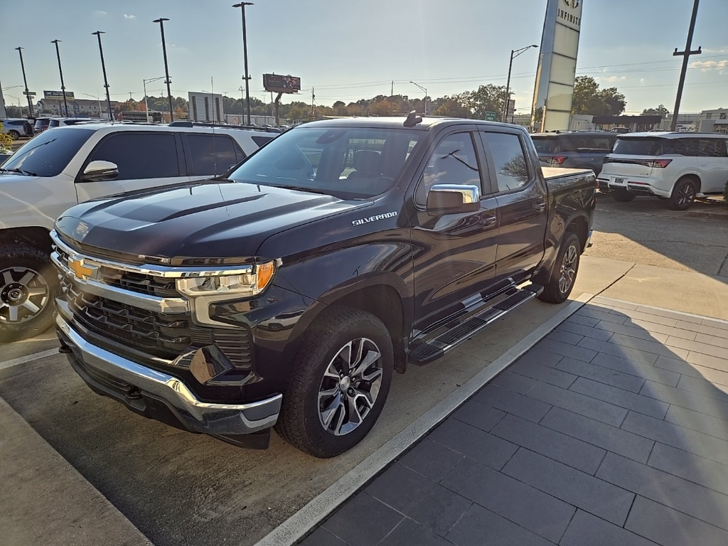 2023 Chevrolet Silverado 1500 LT's photo