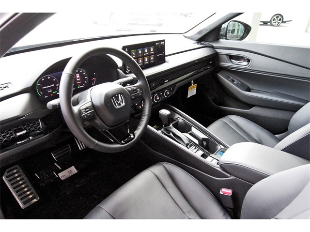 2025 Honda Accord Hybrid Sport-L photo 13
