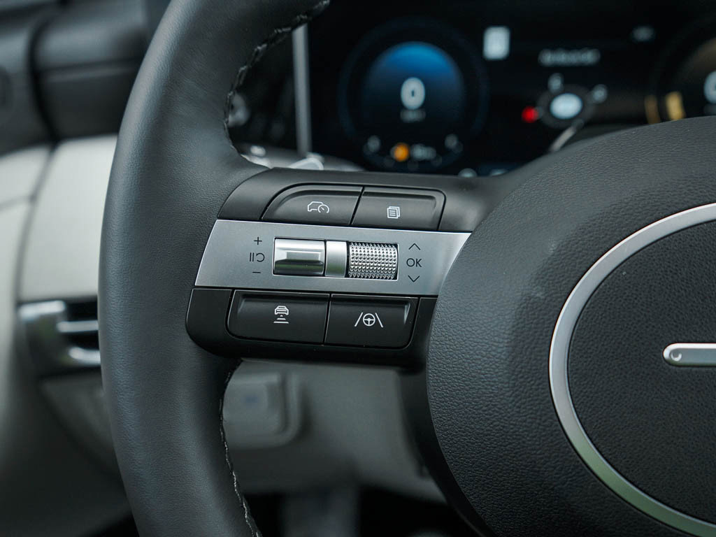 2025 Hyundai Tucson Limited photo 19