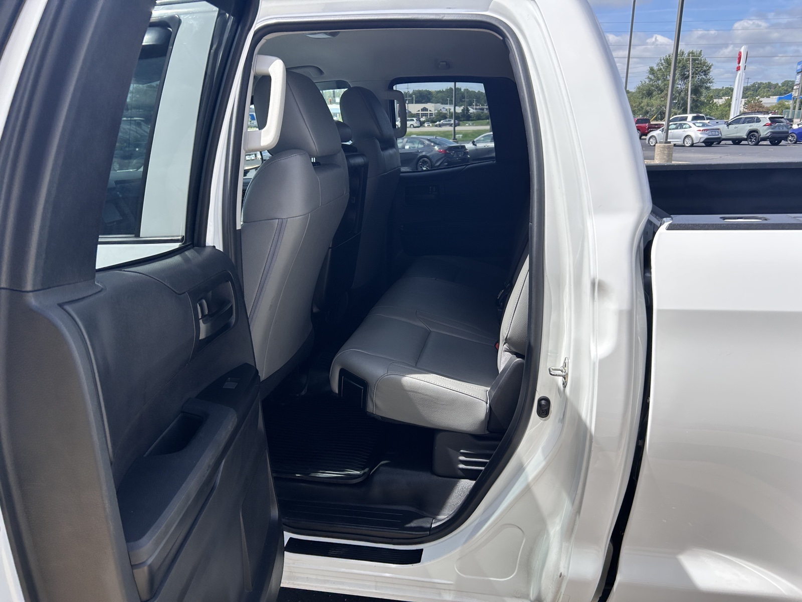 2019 Toyota Tundra SR Double Cab photo 12