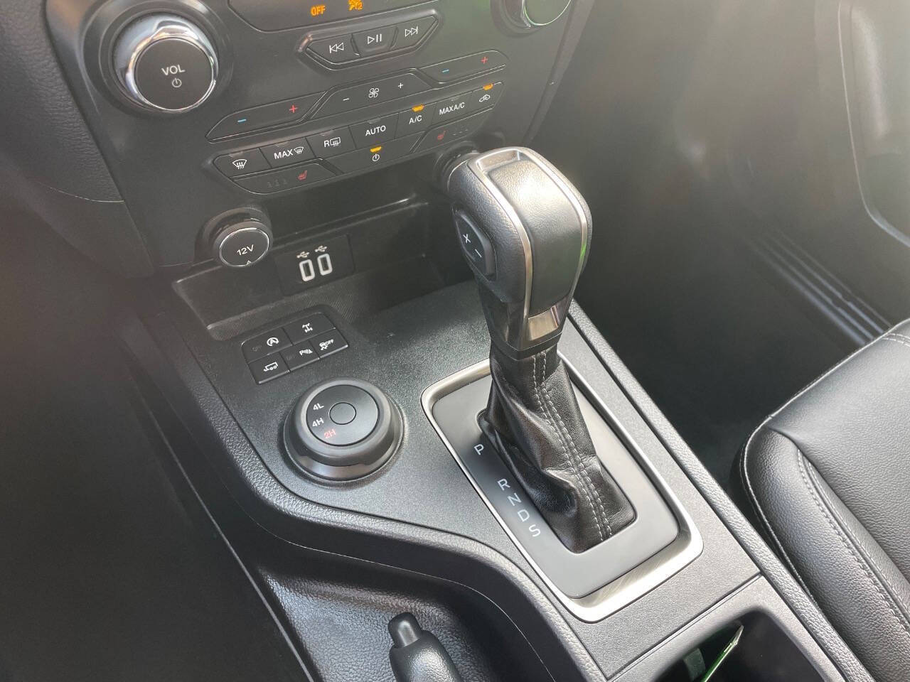 2021 Ford Ranger Lariat photo 16