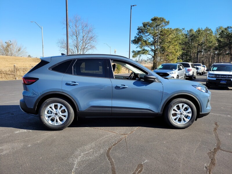 2025 Ford Escape Active photo 12
