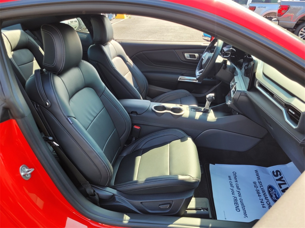 2025 Ford Mustang EcoBoost Premium photo 12