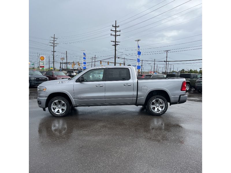 2025 Ram 1500 Big Horn photo 2