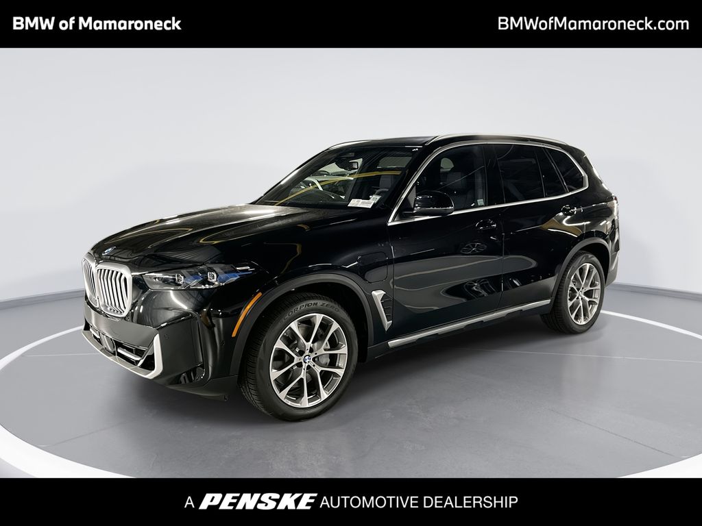 2026 BMW X5 50e's photo