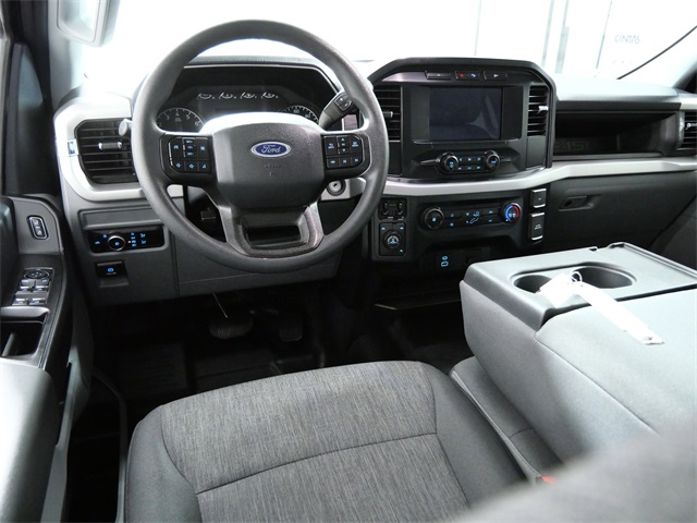 2022 Ford F-150 XL photo 4