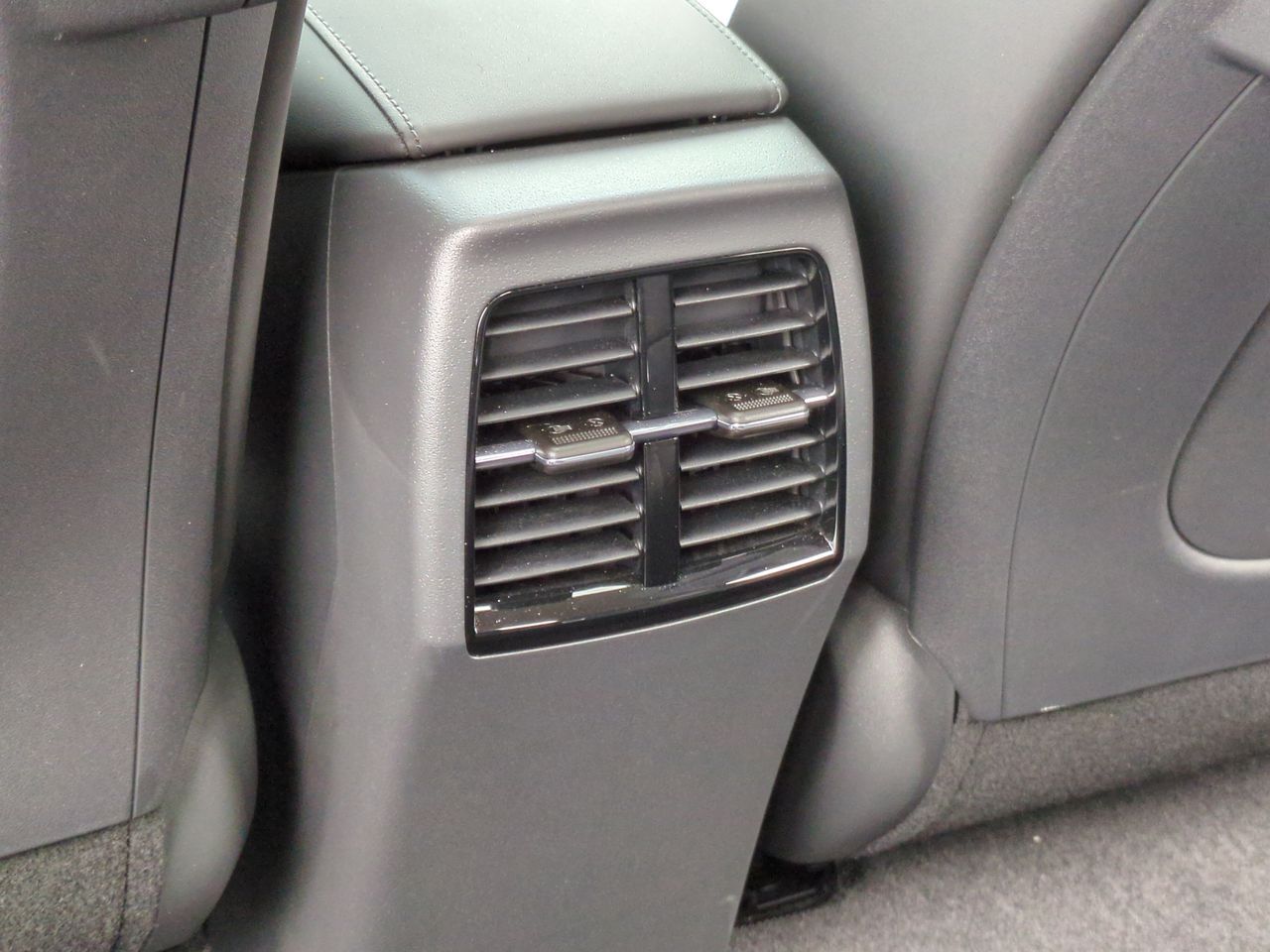 2024 Kia Niro EV Wave photo 20