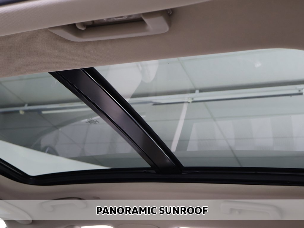 2022 Lincoln Nautilus Reserve photo 4