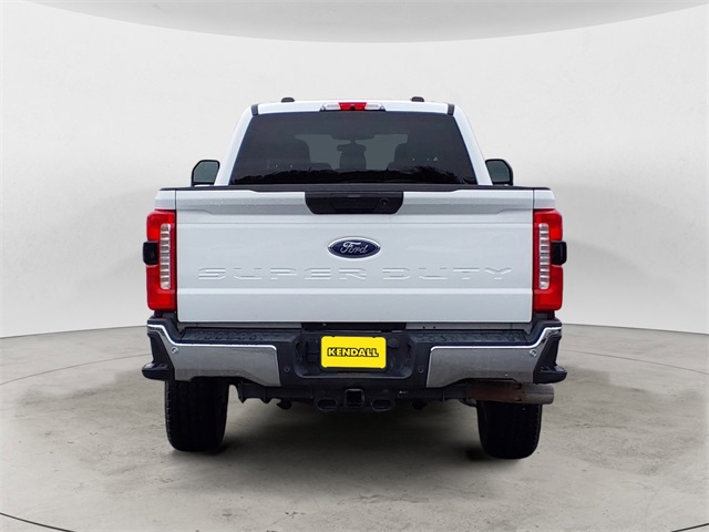 2024 Ford F-350 photo 4
