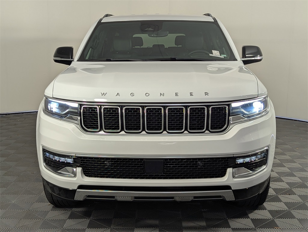 2023 Jeep Wagoneer L Series III photo 9