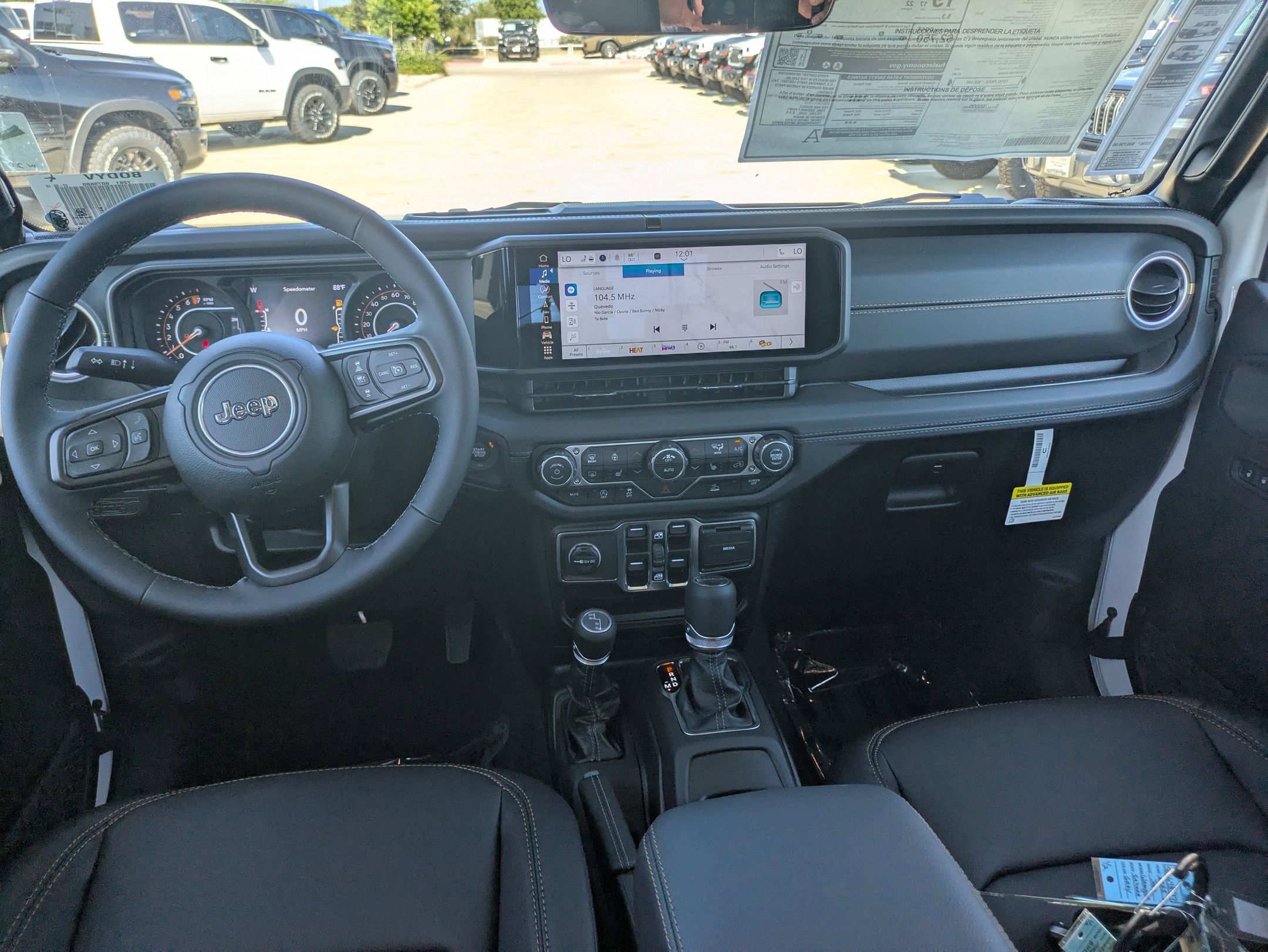 2025 Jeep Gladiator Sport photo 14