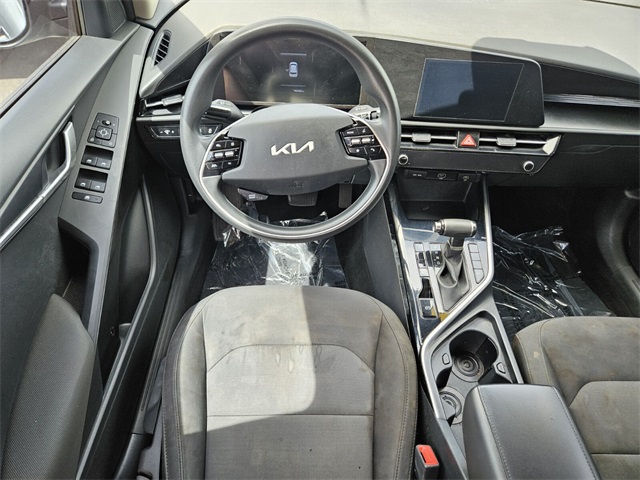 2023 Kia Niro LX photo 4