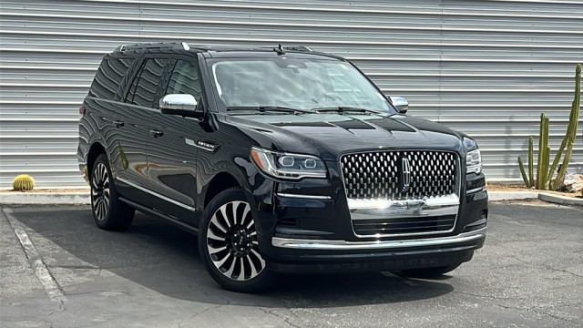 2024 Lincoln Navigator Black Label L's photo