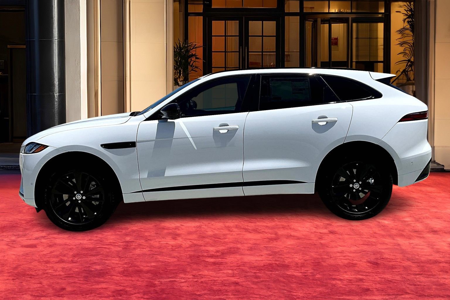 2026 Jaguar F-PACE P250 R-Dynamic S photo 3