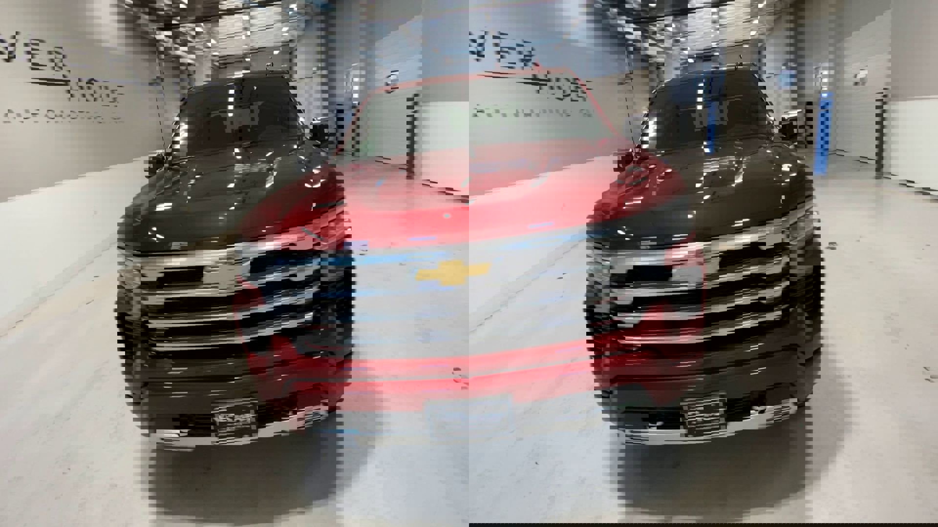2026 Chevrolet Silverado 1500 High Country photo 2