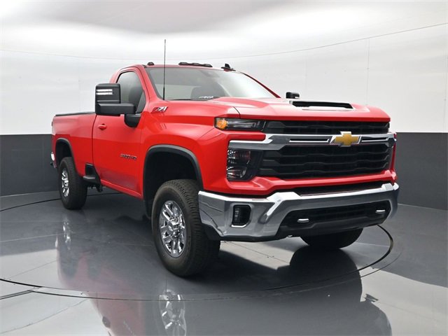 2024 Chevrolet Silverado 3500HD LT photo 2