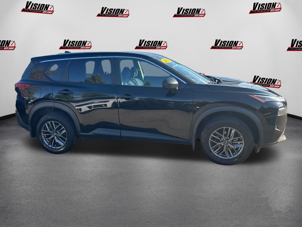 2023 Nissan Rogue S photo 4