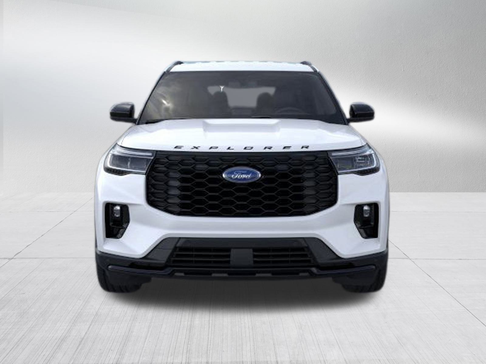 2025 Ford Explorer ST-Line photo 2