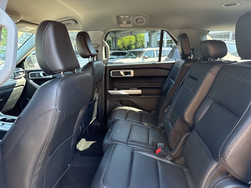 2022 Ford Explorer XLT photo 25
