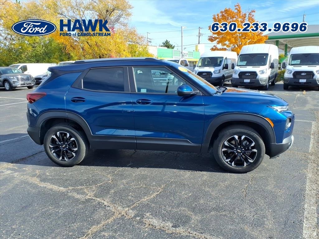 2021 Chevrolet Trailblazer LT photo 2