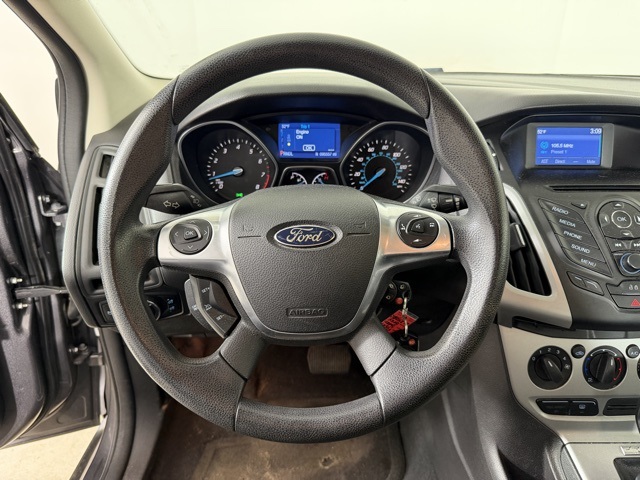 2014 Ford Focus SE photo 4