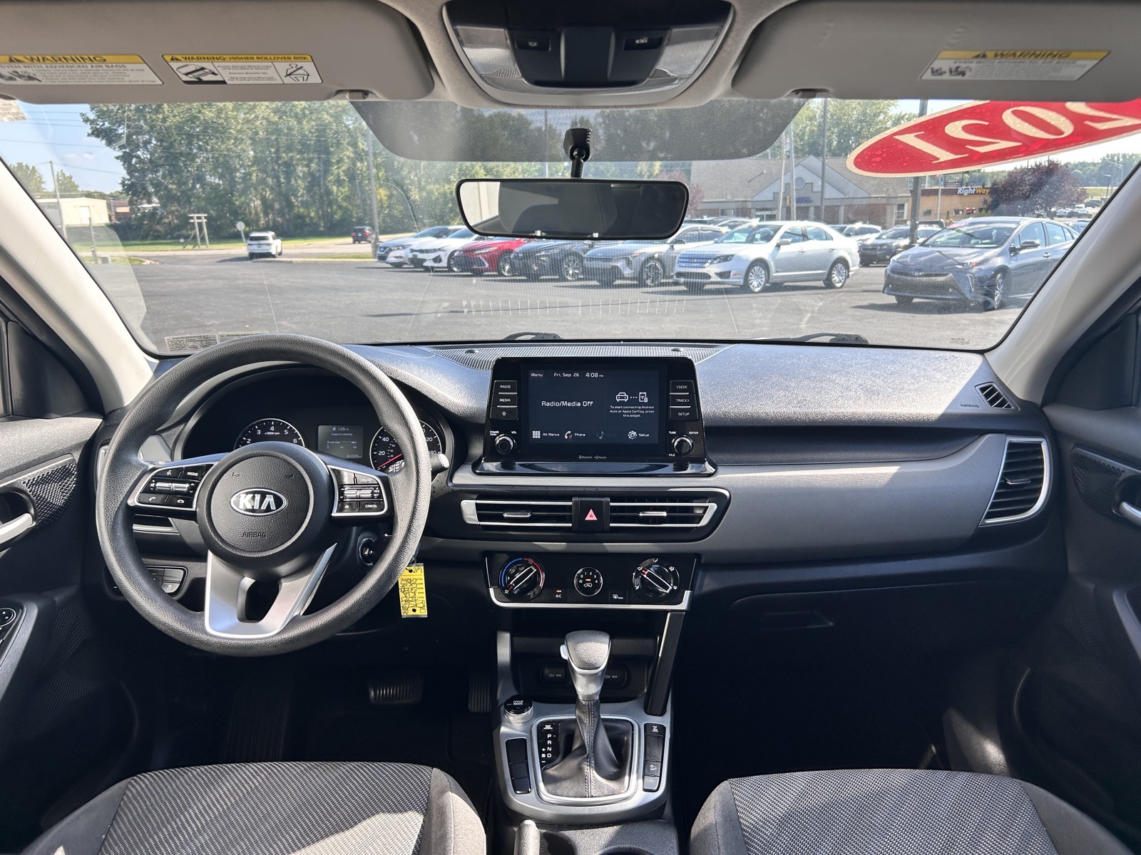 2021 Kia Seltos LX photo 17