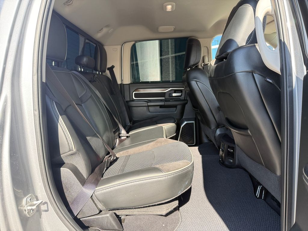 2024 Ram 2500 Laramie photo 16
