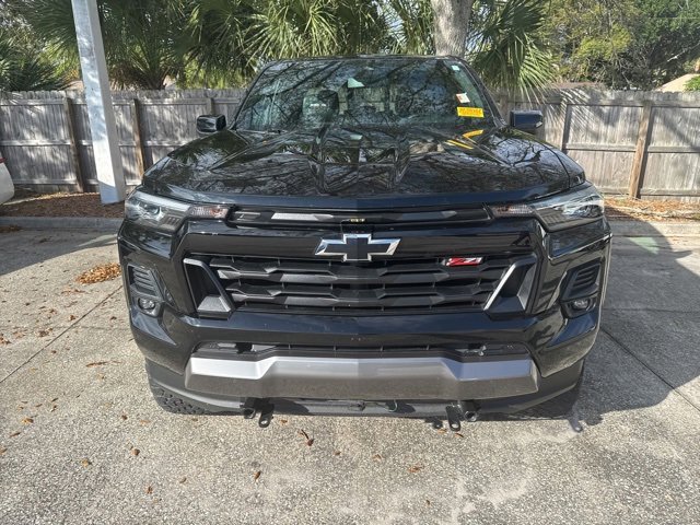 2023 Chevrolet Colorado Z71 photo 2