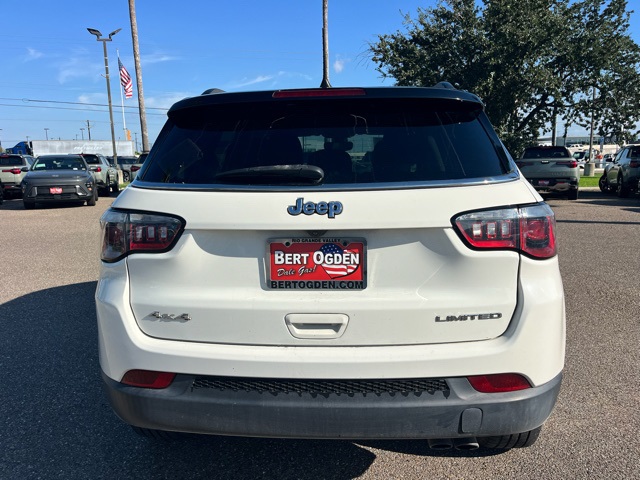 2018 Jeep Compass Limited photo 2
