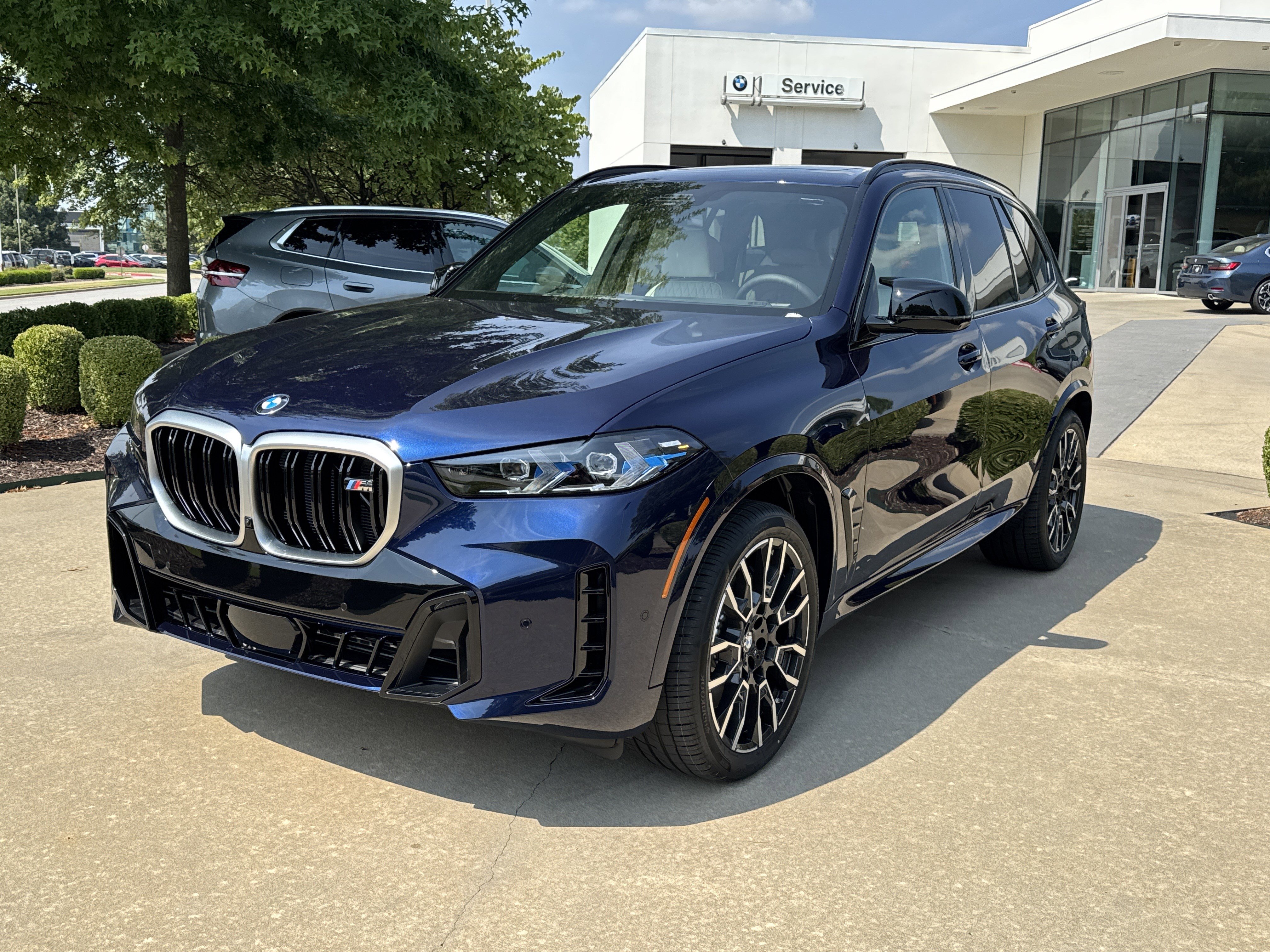 2026 BMW X5 M60i's photo