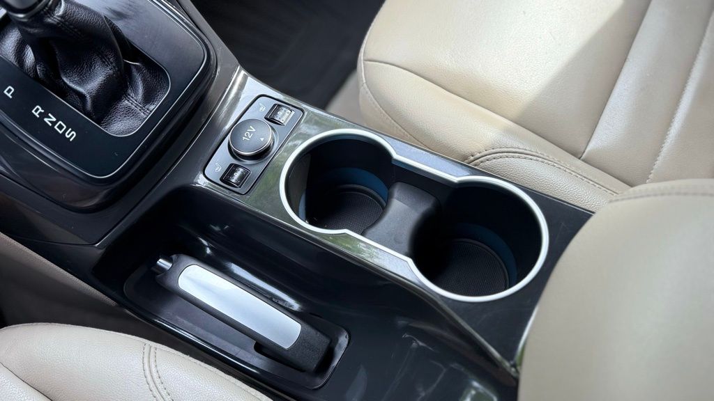 2015 Ford Escape Titanium photo 28