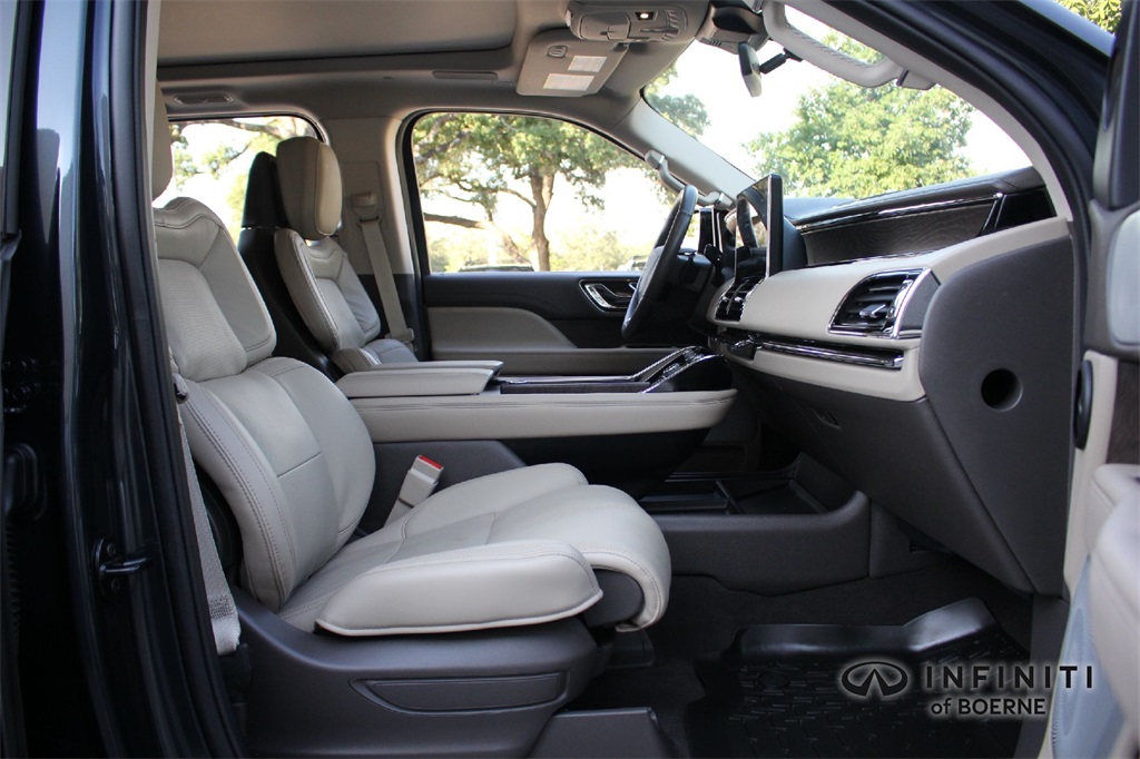 2024 Lincoln Navigator Reserve photo 21