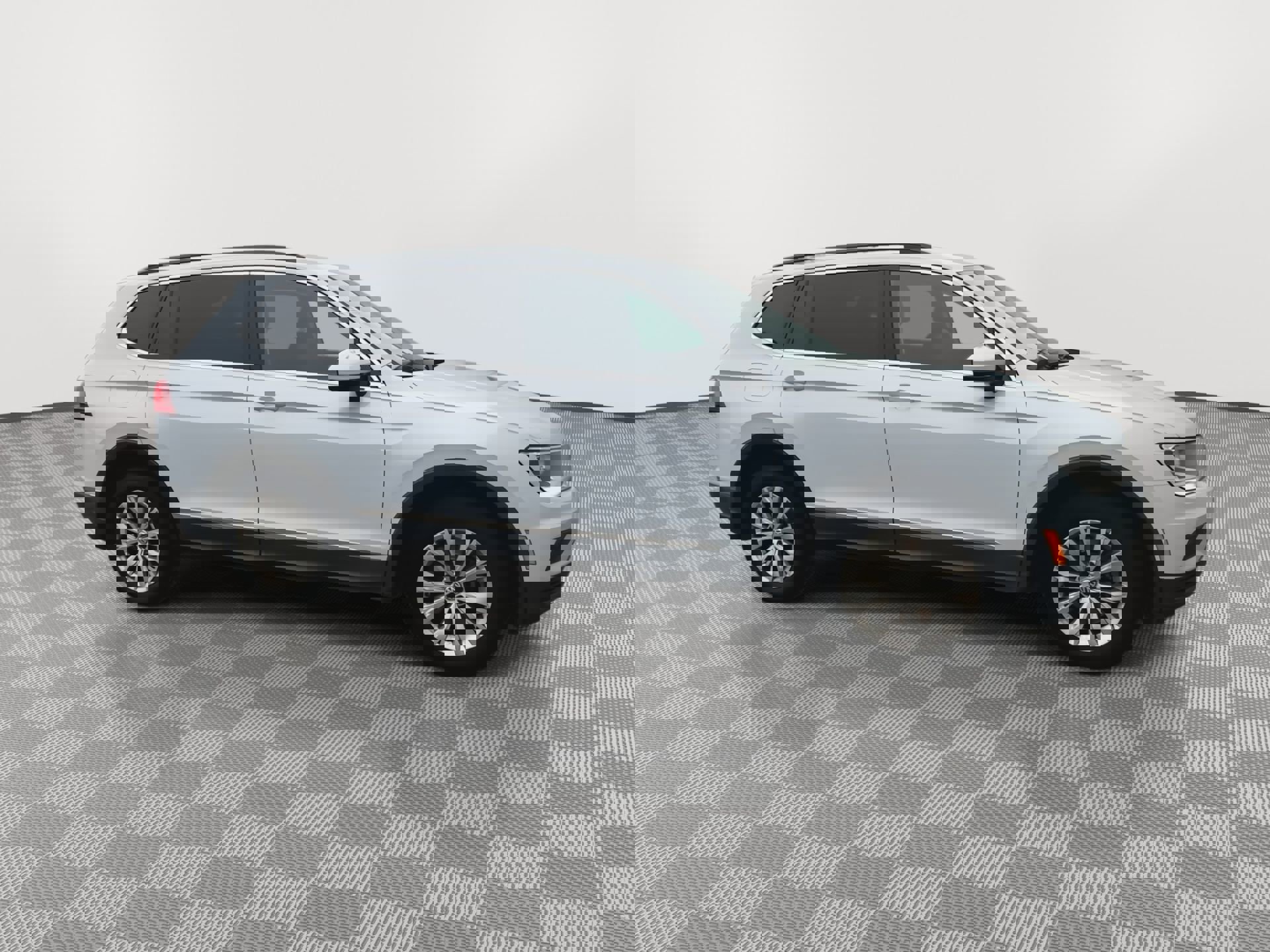 3VV2B7AX2JM141594