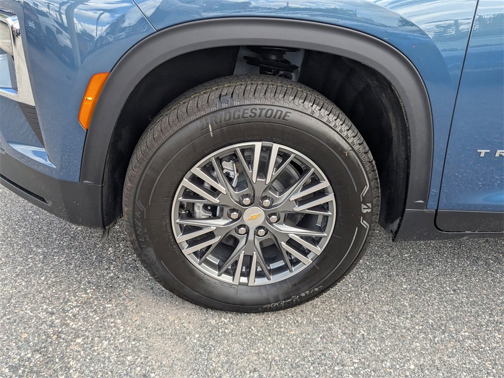2026 Chevrolet Traverse L photo 10