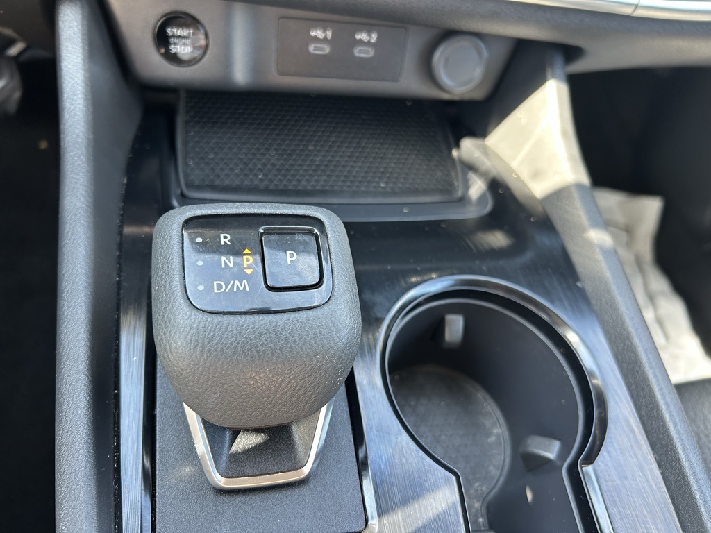 2024 Nissan Rogue SV photo 22